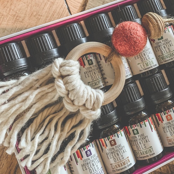 Macrame Aroma Therapy Essential Oil Car Diffuser - Picture 2 of 2